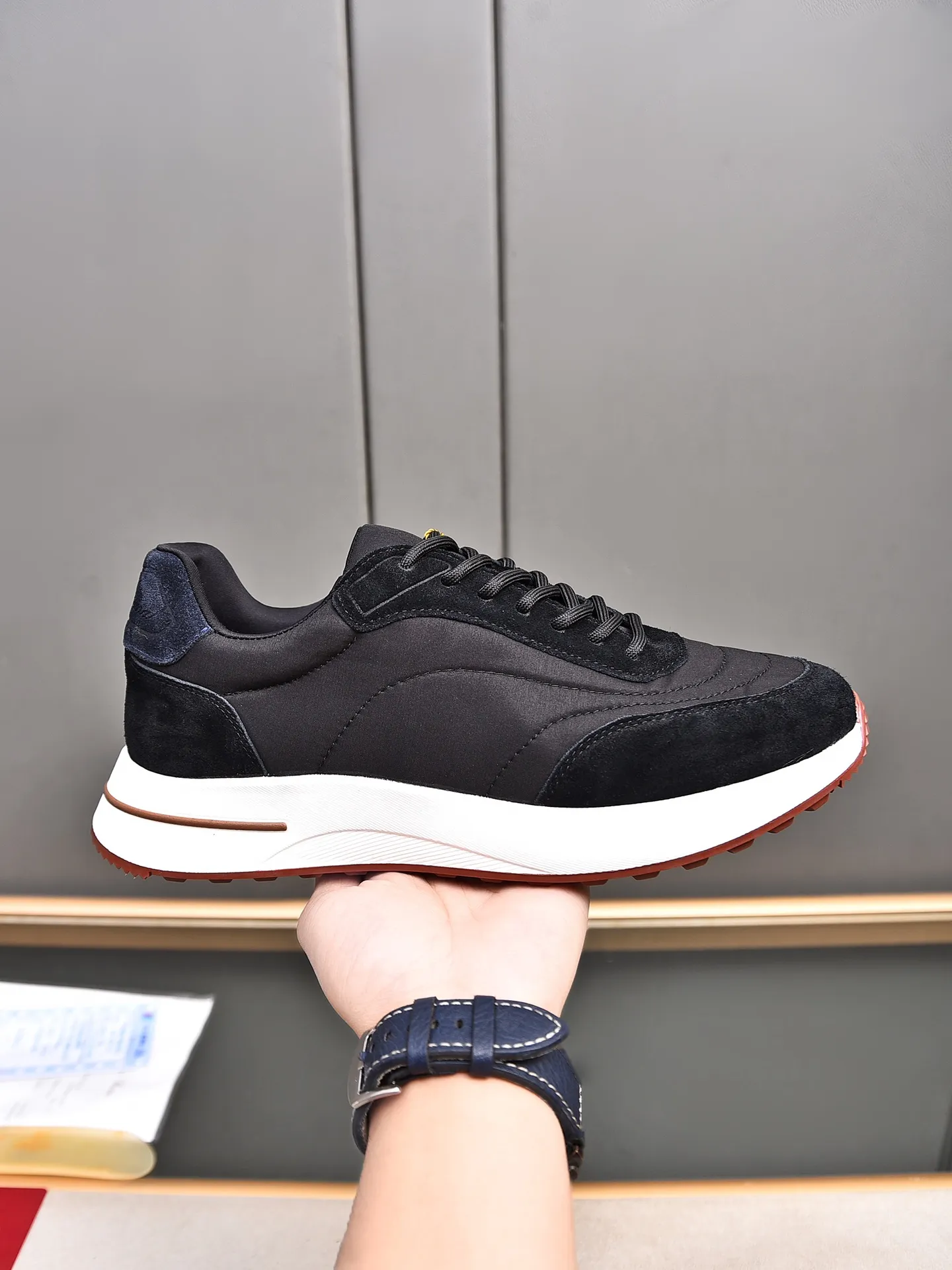 Men's shoes 💰460 LP new product on sale Loro Piana sports shoes｜Made with top-layer frosted and imported waterproof fabrics｜Comprehensive one-to-one restoration of the counter process｜Installed with original molded rubber three-color combination craft outsole｜Size: 39-44 (customized at 45.46)